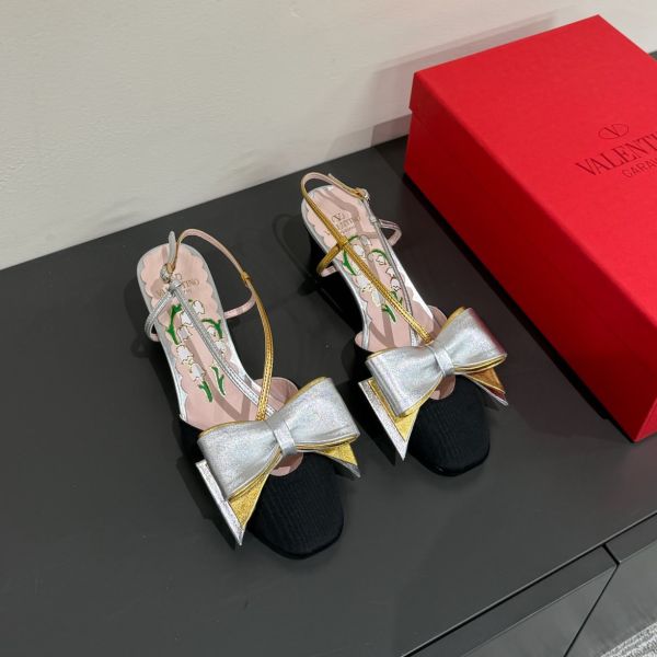 Valentino Bowow 45 샌들