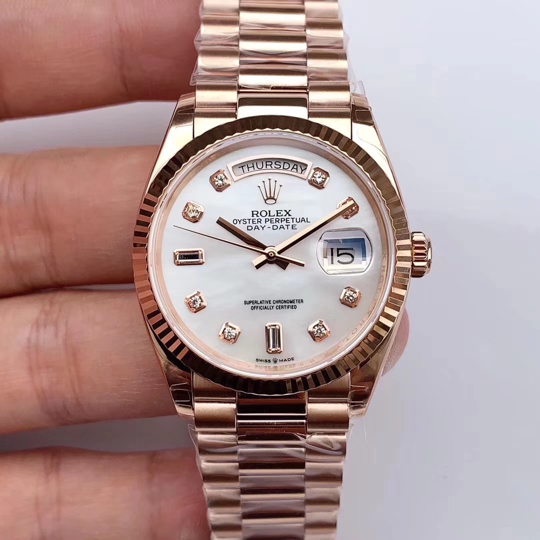 EW | 2836 무브먼트 | 36mm | 데이데이트 Day-date