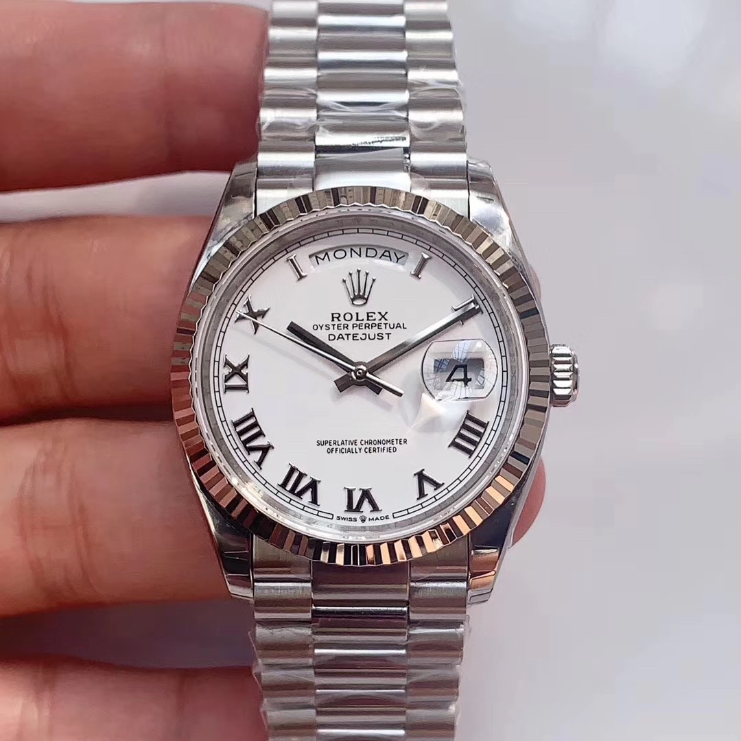 EW | 2836 무브먼트 | 36mm | 데이데이트 Day-date