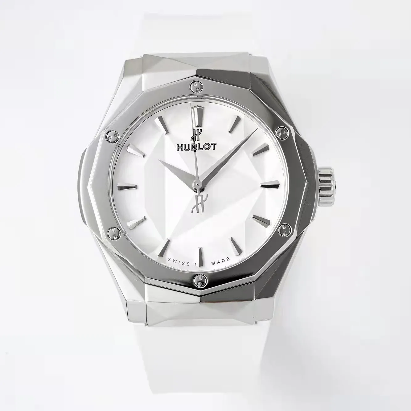 APS 공장｜Cal.HB1100 무브먼트｜40mm｜위블로 클래식 퓨전 II