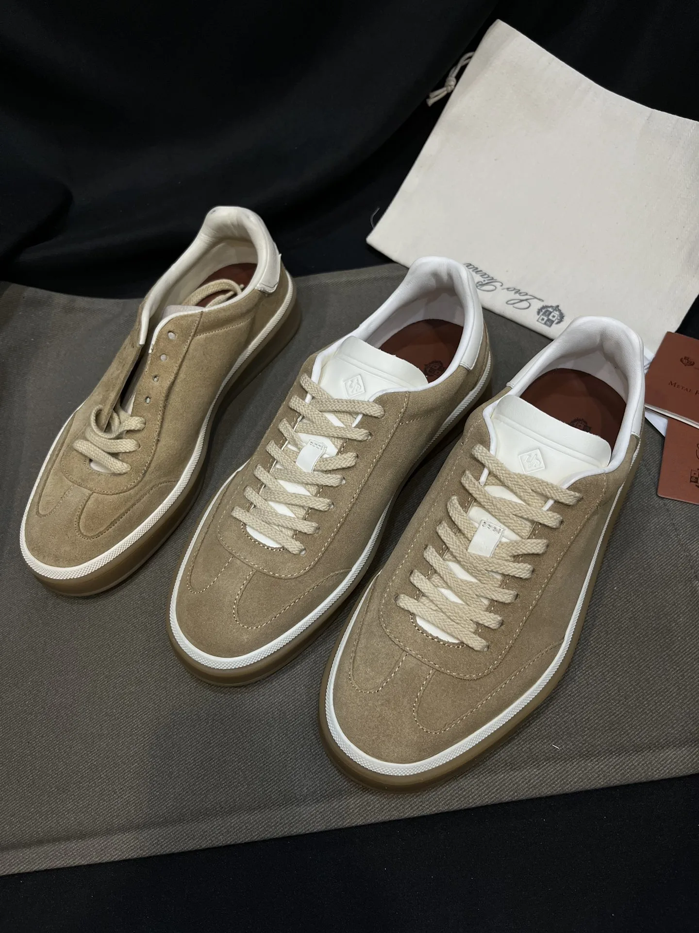 로로 남여공용 프리미엄급 Tennis 스니커즈