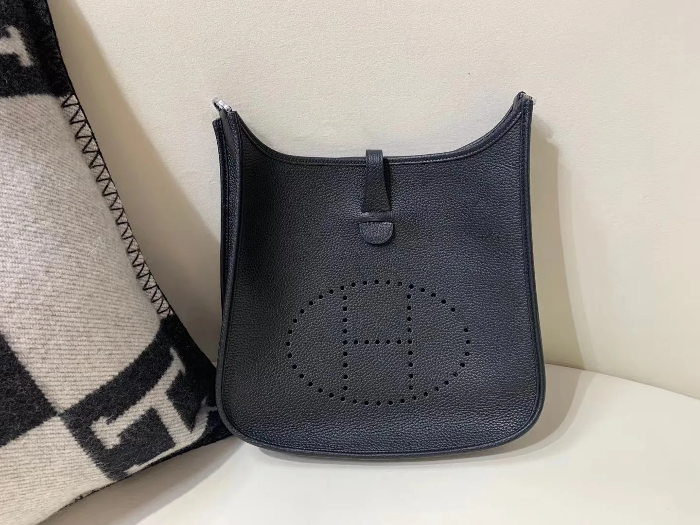 Herm*s Evelyne 29  TC  숄더백