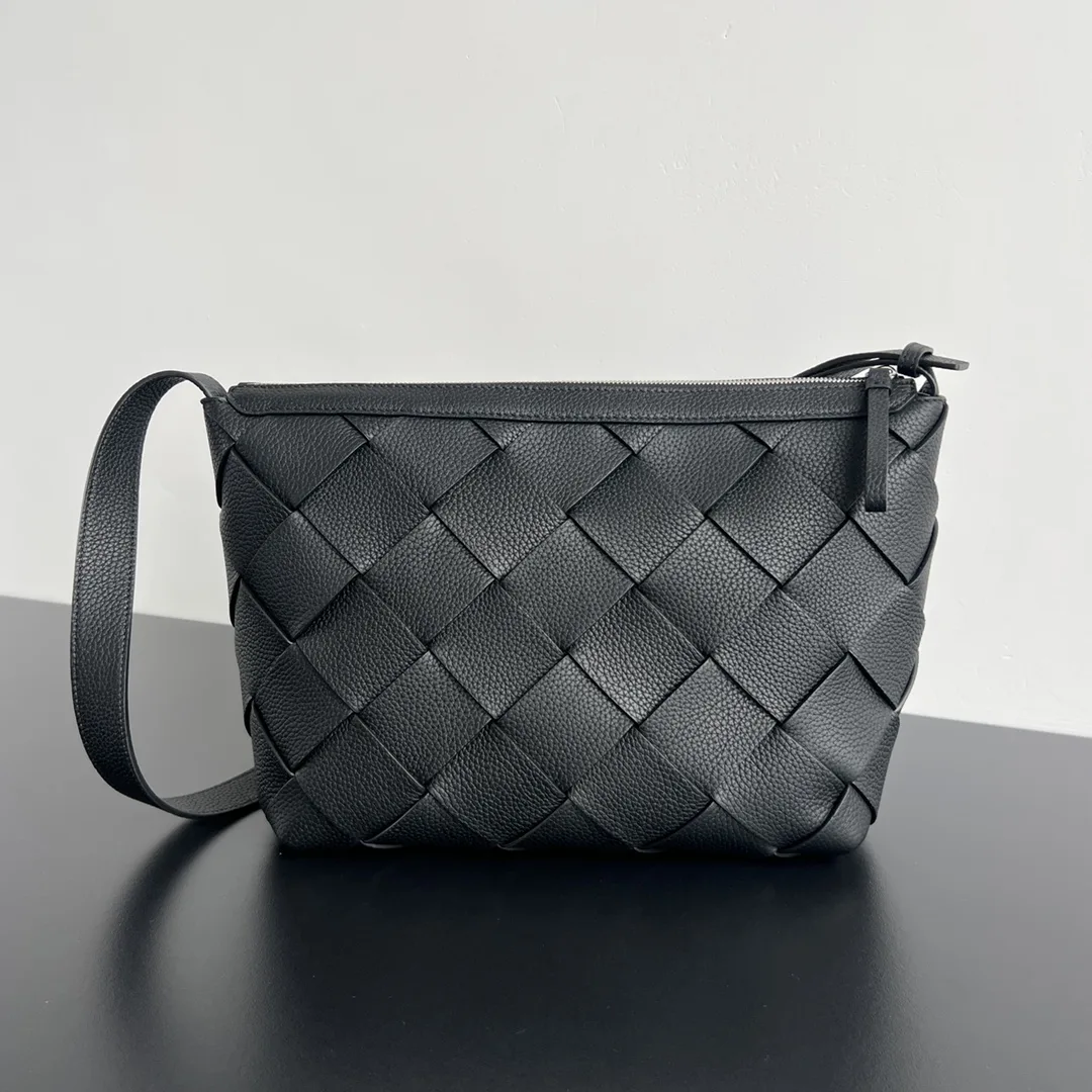 보테가베네타  Diago hobo 795125 39*24*16cm
