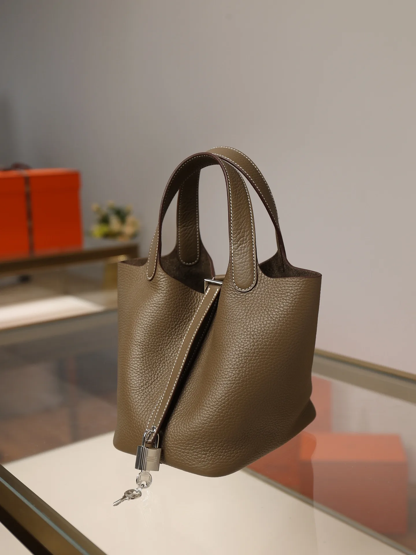 M9 Herme* Picotin Lock 18bag