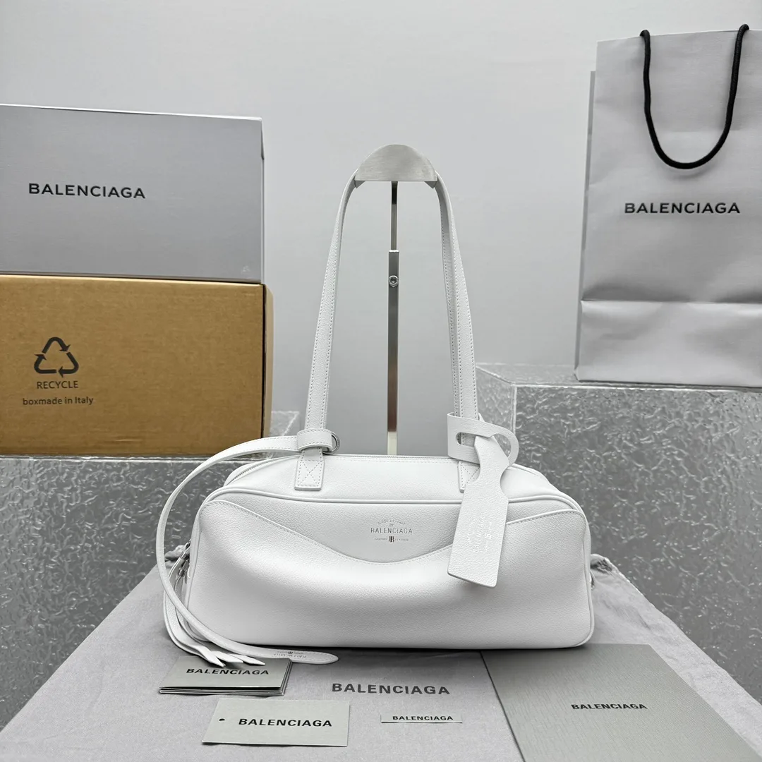 발렌시아가 캐리 스몰 볼링백    31x  12x  12cm