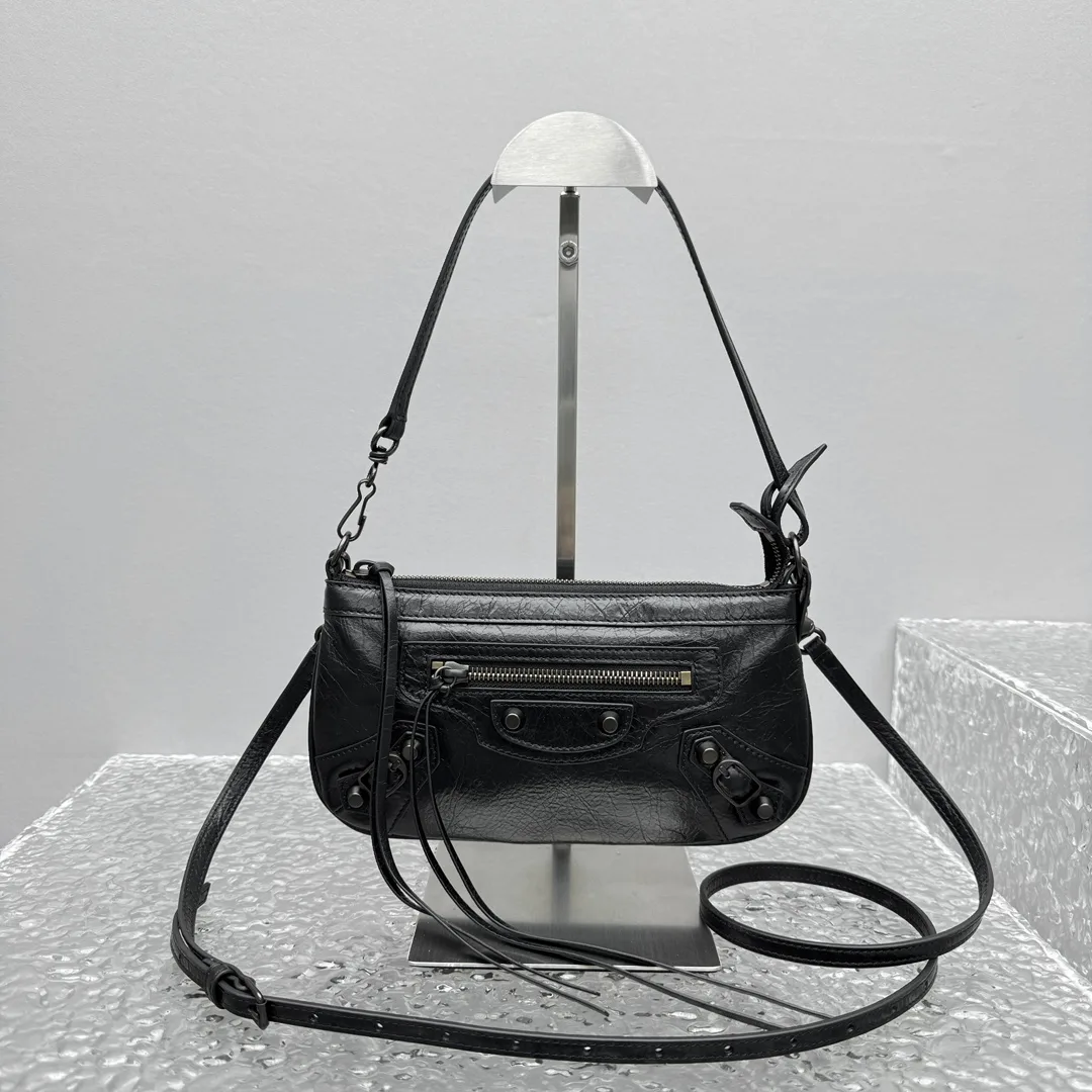 Balenciaga  르 시티 파우치 온 스트랩  25x 14x 4cm