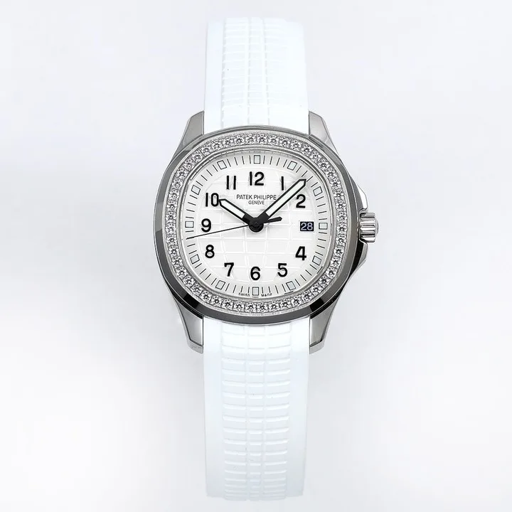 ZF l 쿼츠 무브먼트 l 38.8mm l Aquanaut Luce ref. 5267