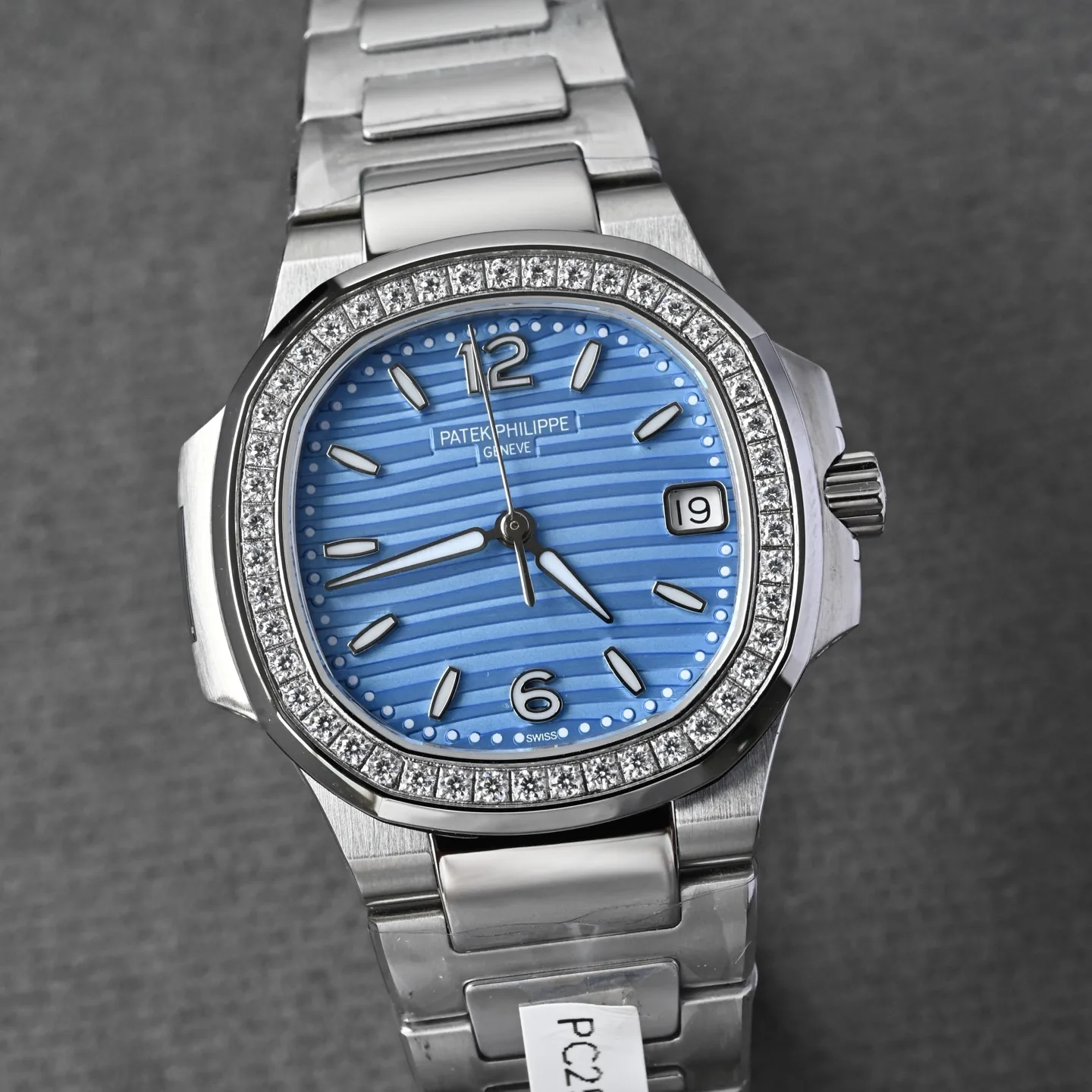 파텍 필립 노틸러스 32mm｜다이아몬드