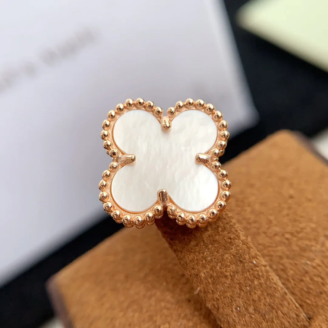 Van Cleef & Arpels -빈티지 알함브라 이어링