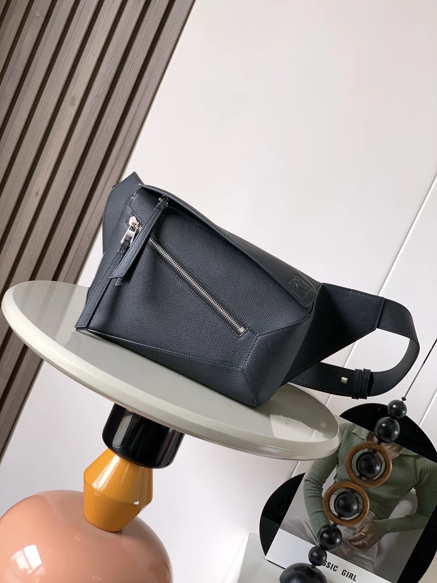 로에베 스몰 퍼즐 레더 범백 B510SEBX02 24X16X10.5CM