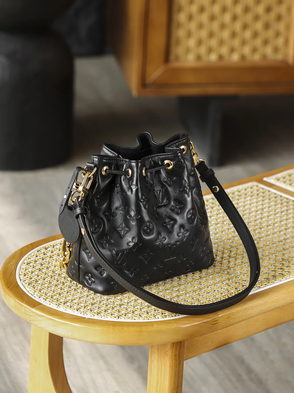 M26216  쿠상 버킷 (Coussin Bucket)  20X10X20 cm