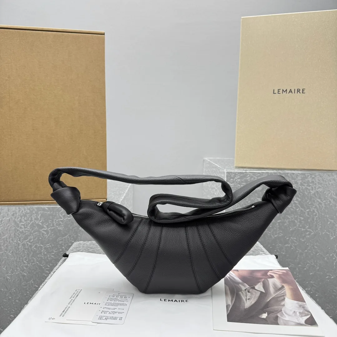 르메르 Lemaire  스몰 크루아상 메신저백 35.5x18x5cm