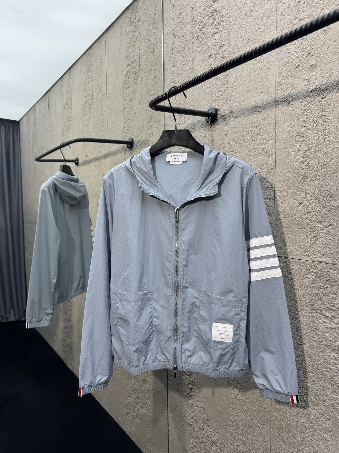 Thom Browne 바람막이 아우터 재킷