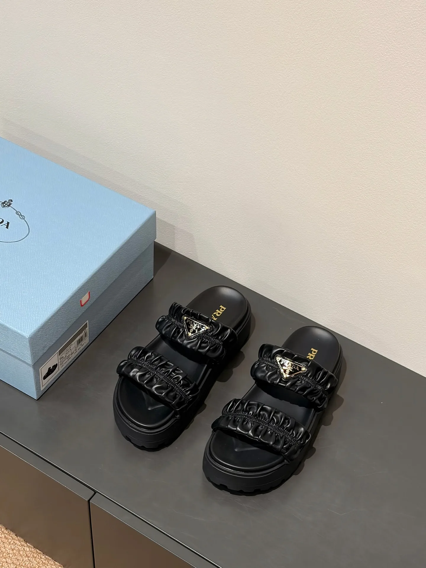 Matelassé nappa leather flatform sandals
