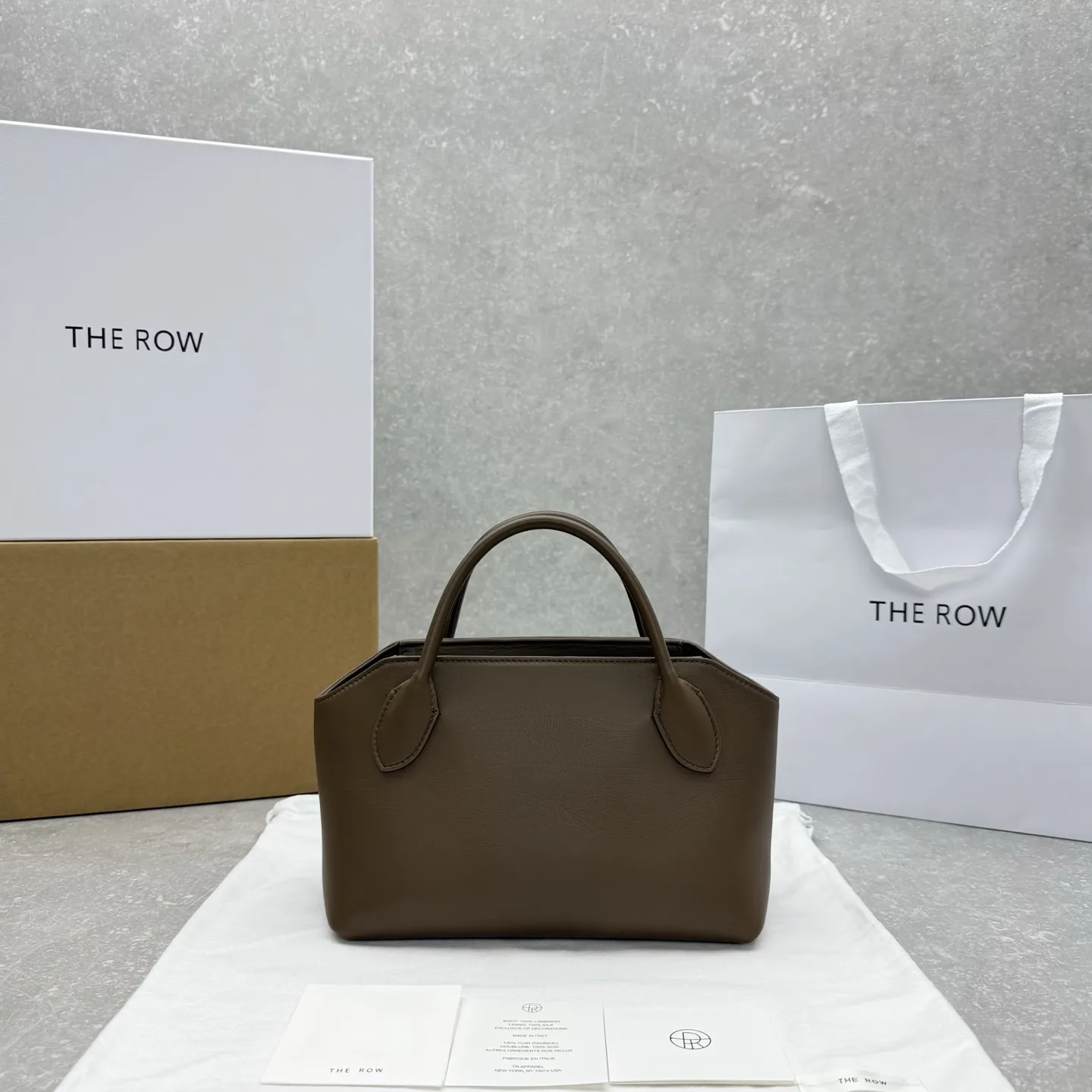 THE ROW Terrasse Baulett  24×14×18cm