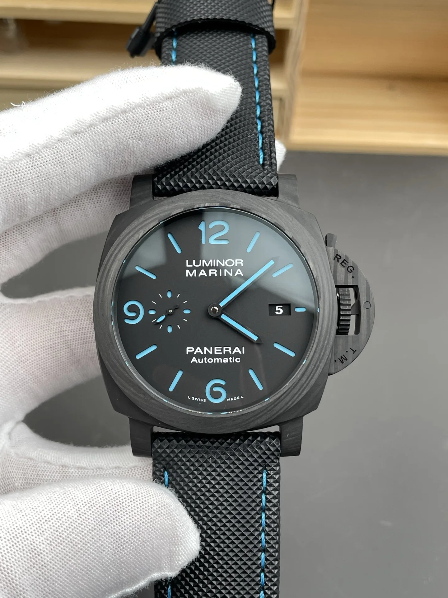 VS l P9001 l 44mm l 파네라이 Pam1661