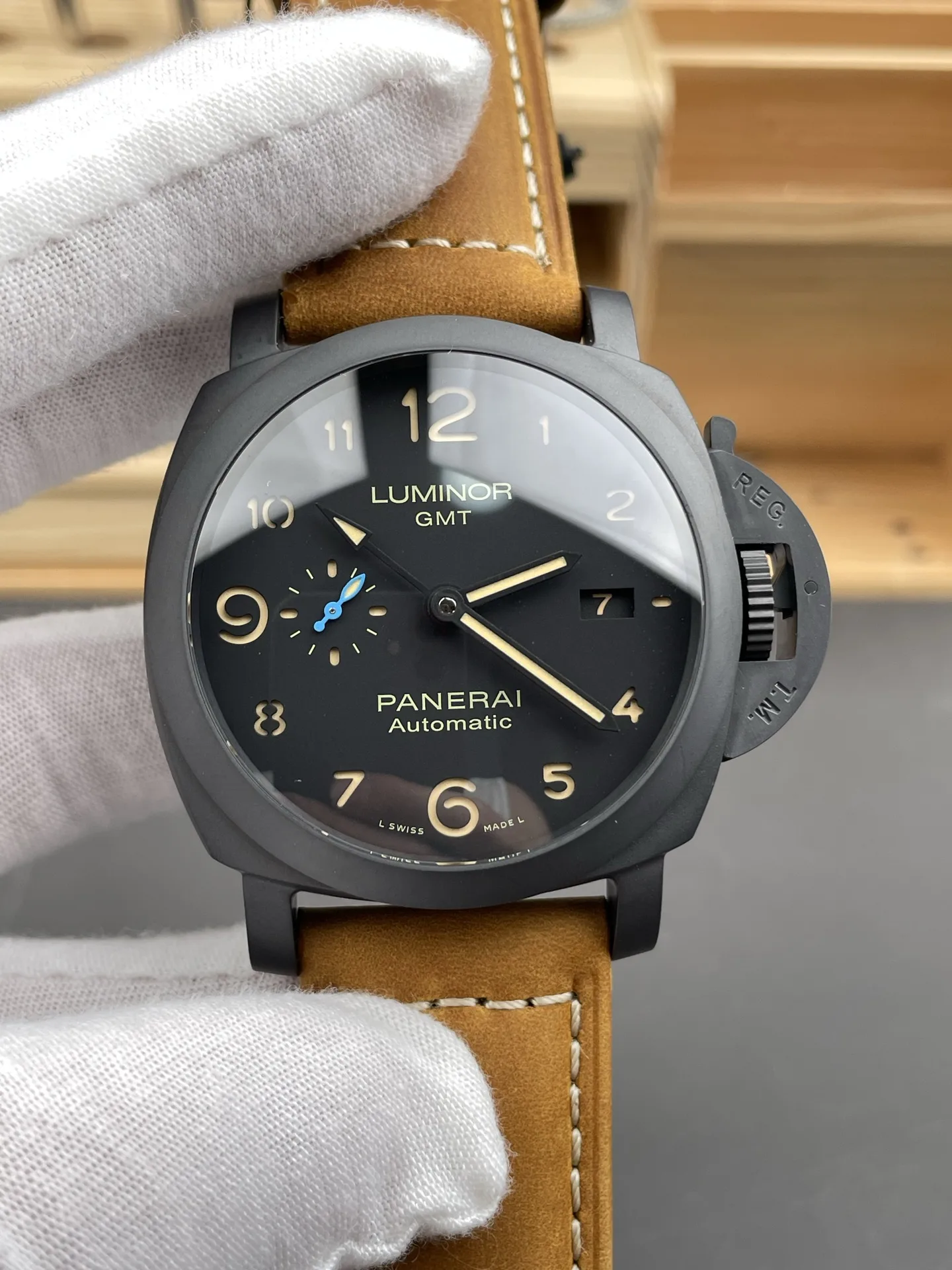 VS l P9010 l 44mm l 파네라이 Pam1441