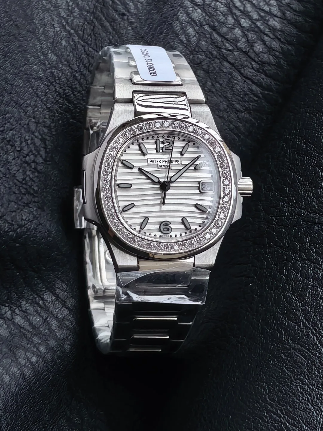 쿼츠 무브먼트 l32mm l 파텍필립  Nautilus 7010  다이아몬드.