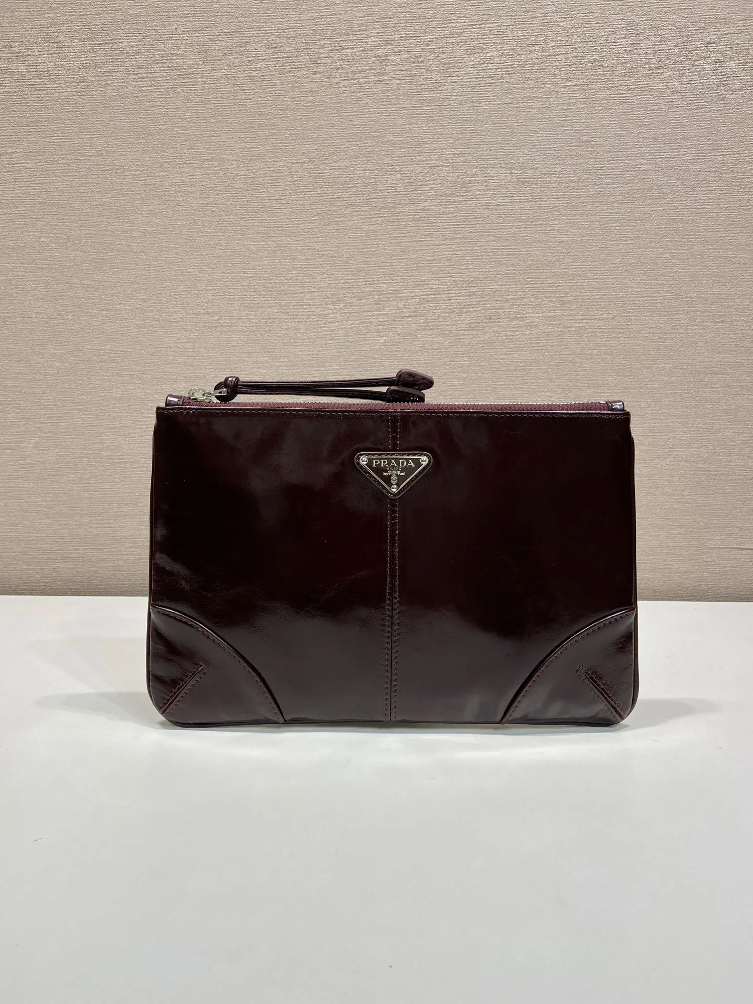 프라다 2NB052 레더 파우치 28x18cm
