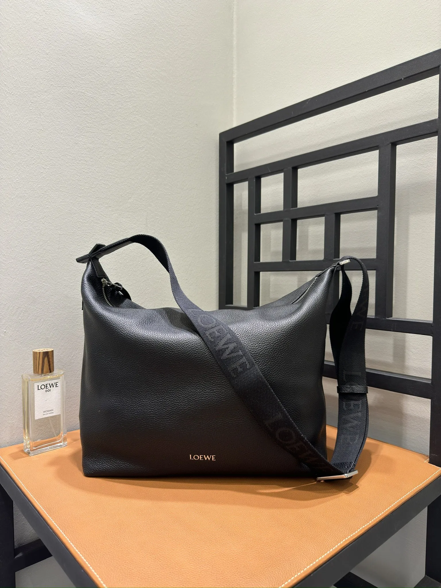 로에베 Cubi 숄더 백  44*18*30cm