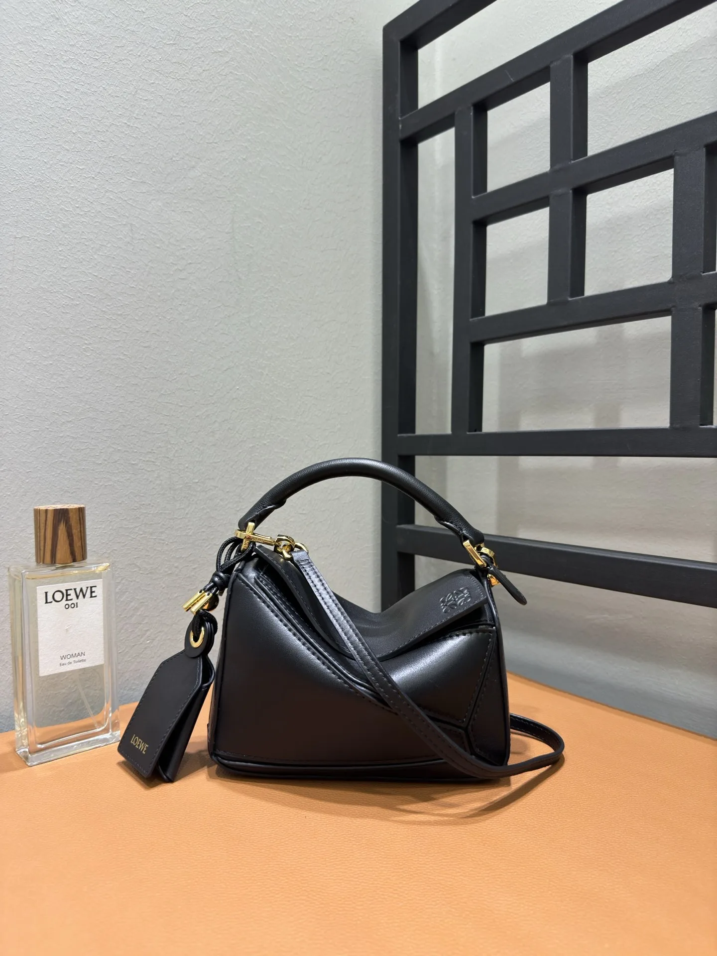 로에베 미니 페더라이트 퍼즐 백 18*7.5*12.5cm