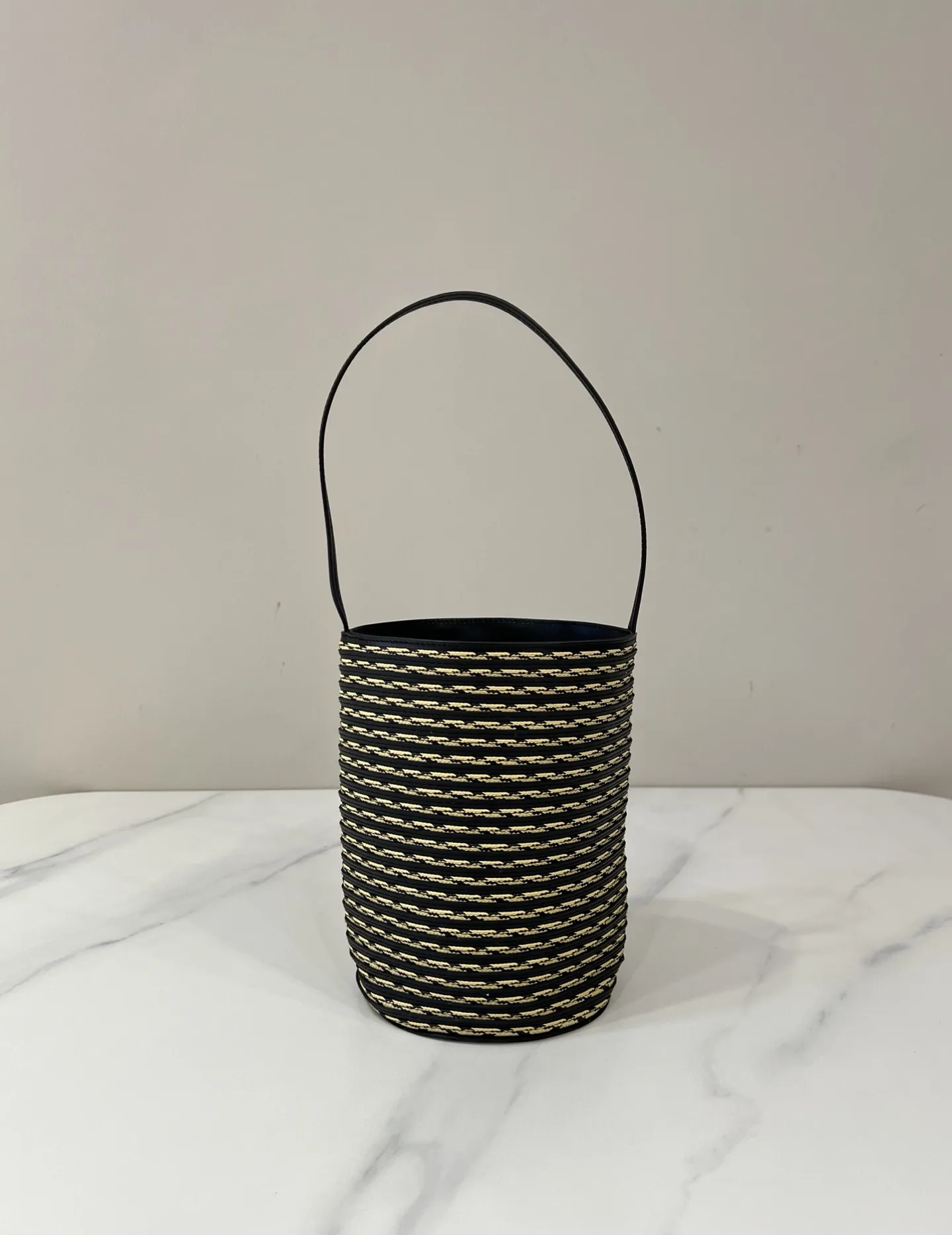 The Row Beau Raffia Tote 13*13*21