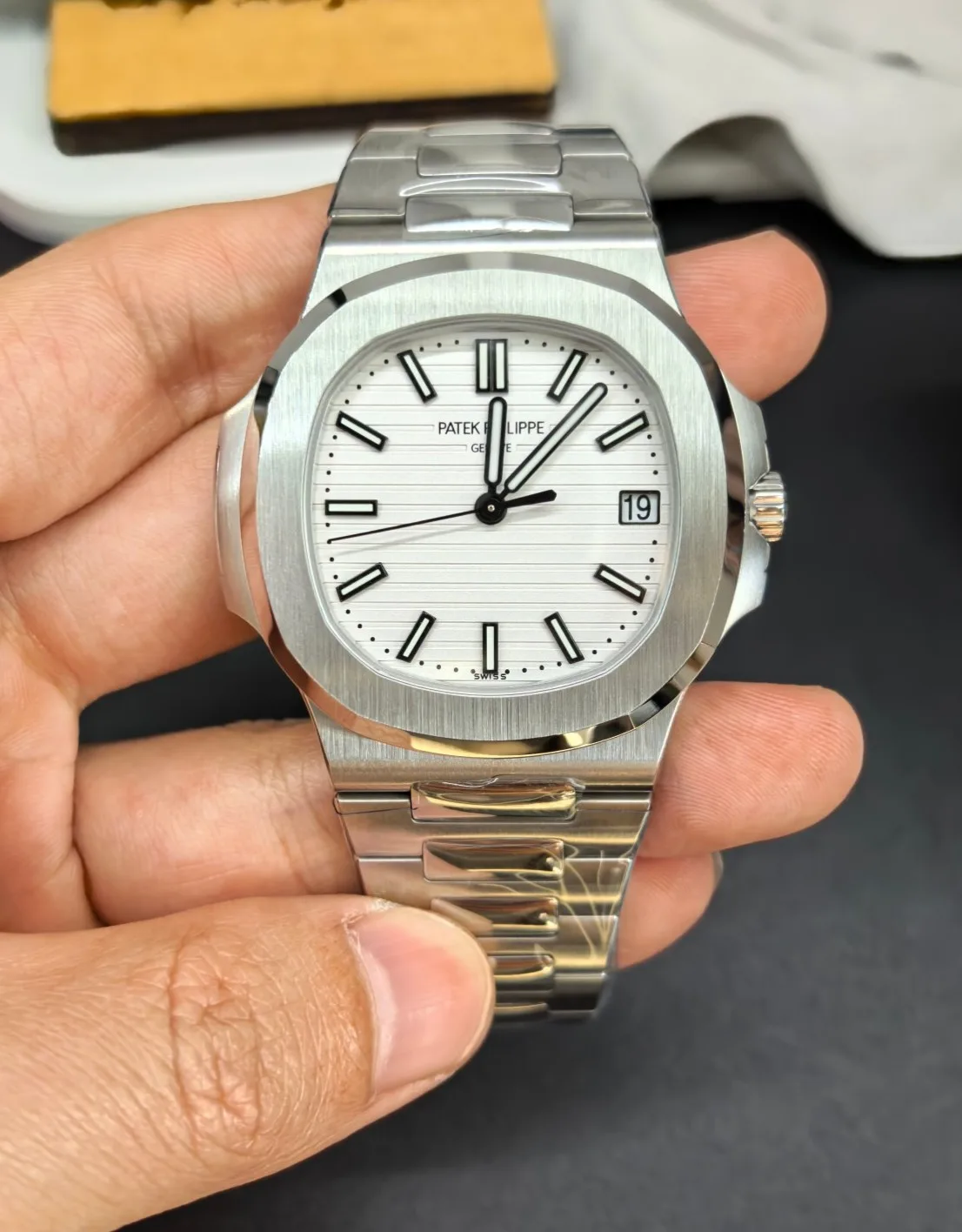 BBF l 324 / 330 무브먼트 l 40mm l 파텍필립 노틸러스 5711