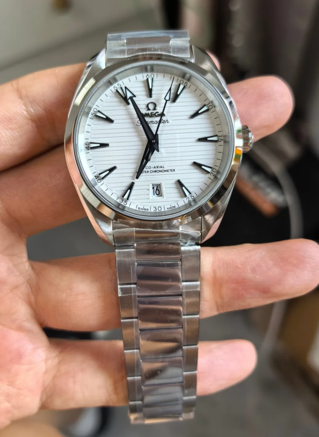 VS l 8800 l 38mm l 씨마스터 레일마스터 테라 150M 220.10.38.20.02.001