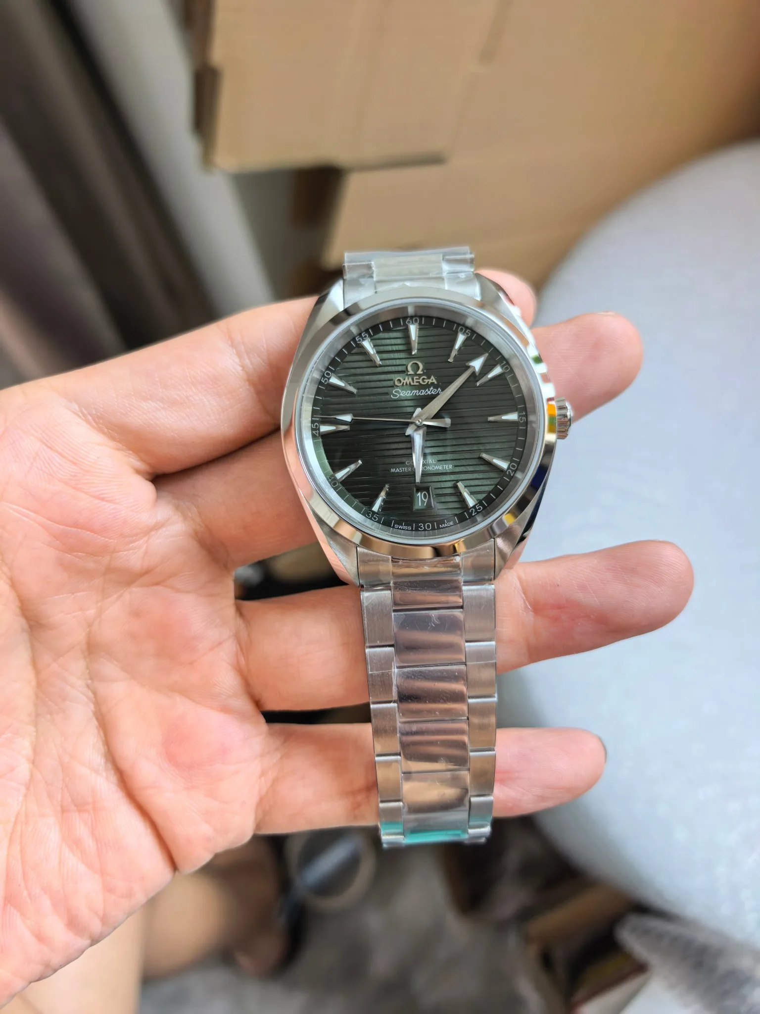 VS l 8800 l 38mm l 씨마스터 레일마스터 테라 150M 220.12.38.20.10.001