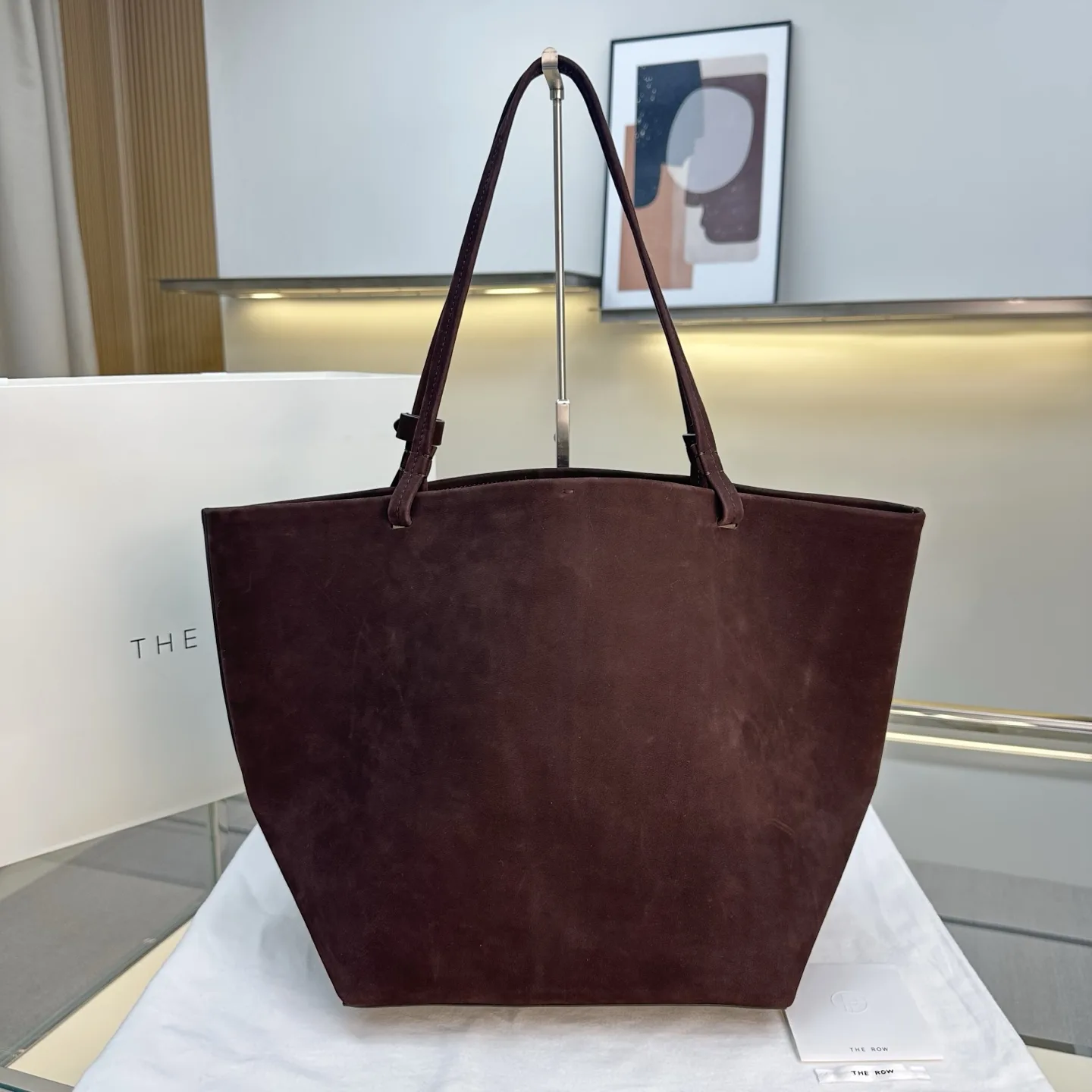 더 로우 Park Tote Three  48.25 x 24.75 x 29.85 cm