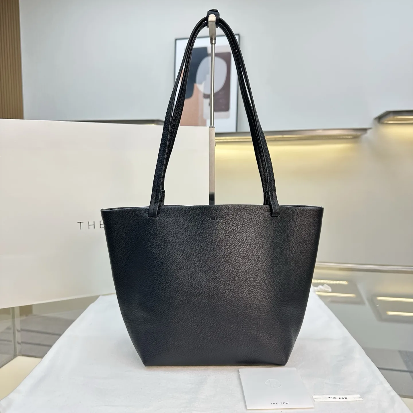 더 로우 Medium Park Tote35 x 22 x 15.2 cm